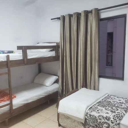 Hostel Split Rock Тирана Экстерьер фото