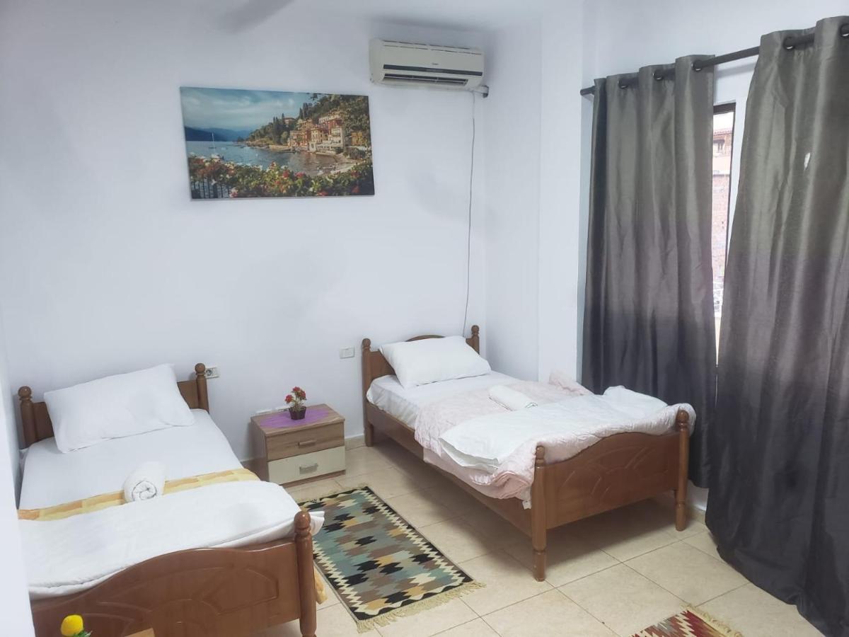 Hostel Split Rock Тирана Экстерьер фото