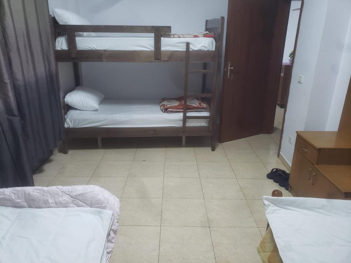 Hostel Split Rock Тирана Экстерьер фото