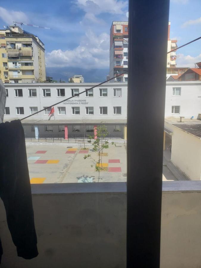 Hostel Split Rock Тирана Экстерьер фото