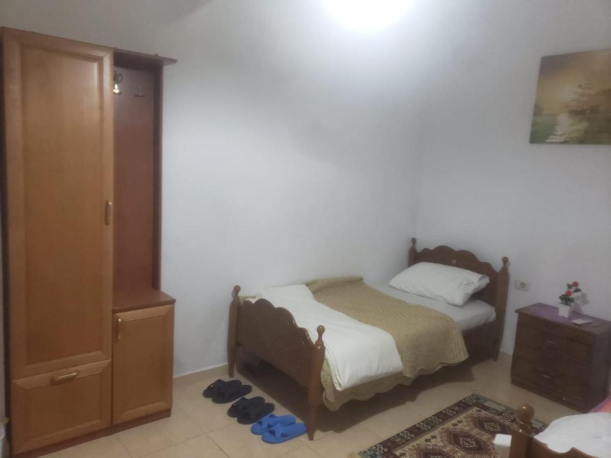 Hostel Split Rock Тирана Экстерьер фото