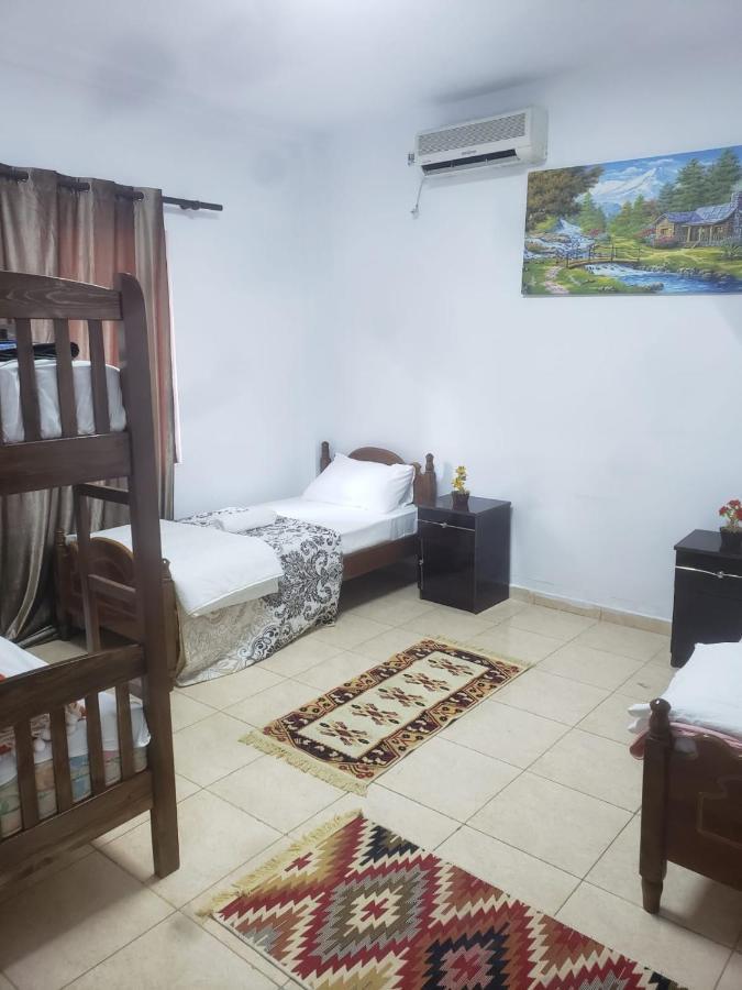 Hostel Split Rock Тирана Экстерьер фото