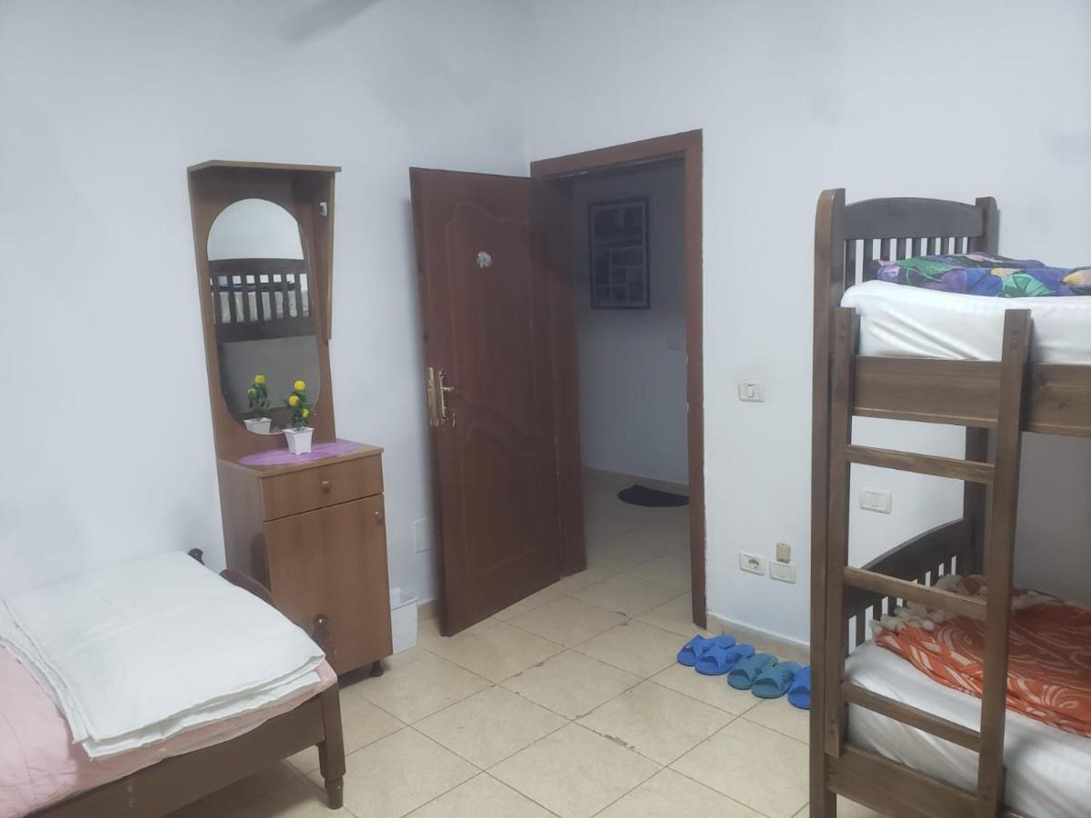 Hostel Split Rock Тирана Экстерьер фото